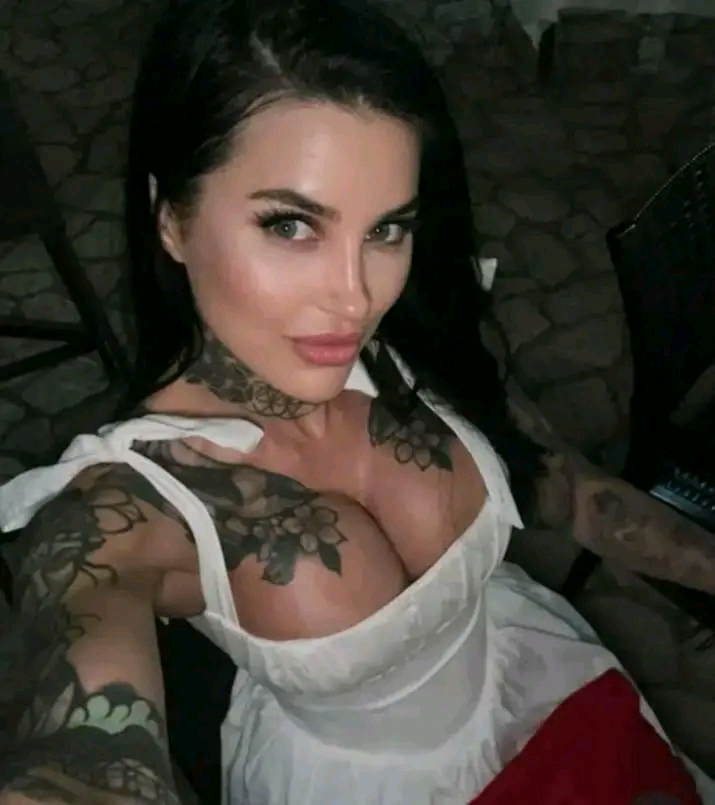 Hello how are you doing today I'm mistress Mike Kanata currently in search of a submissive slave Here is my telegram @mikakatana449gmailcom